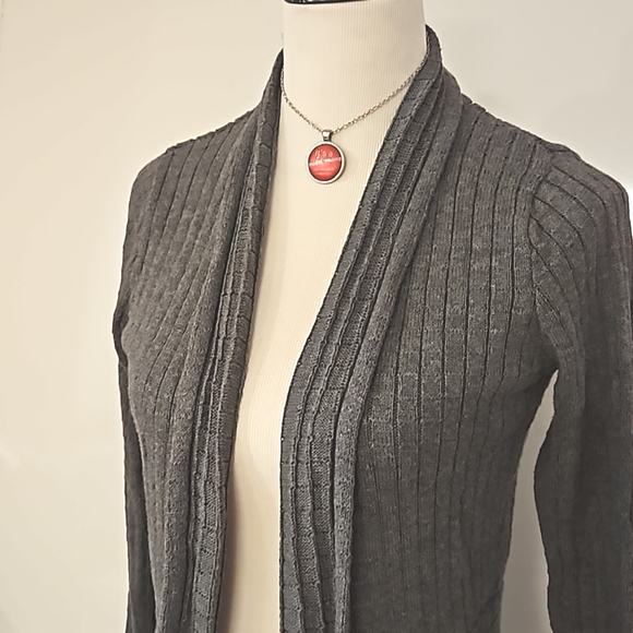 St John's Bay open front hi-lo gray knit cardigan Medium Office Travel - Picture 2 of 10